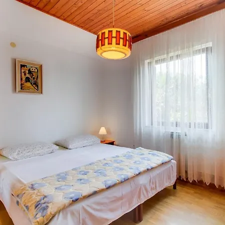 Apartament With A Parking Space Mali Losinj, Losinj - 19722 Mali Lošinj
